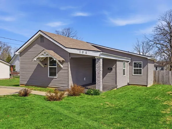 104 4th St, Cynthiana, KY 41031
