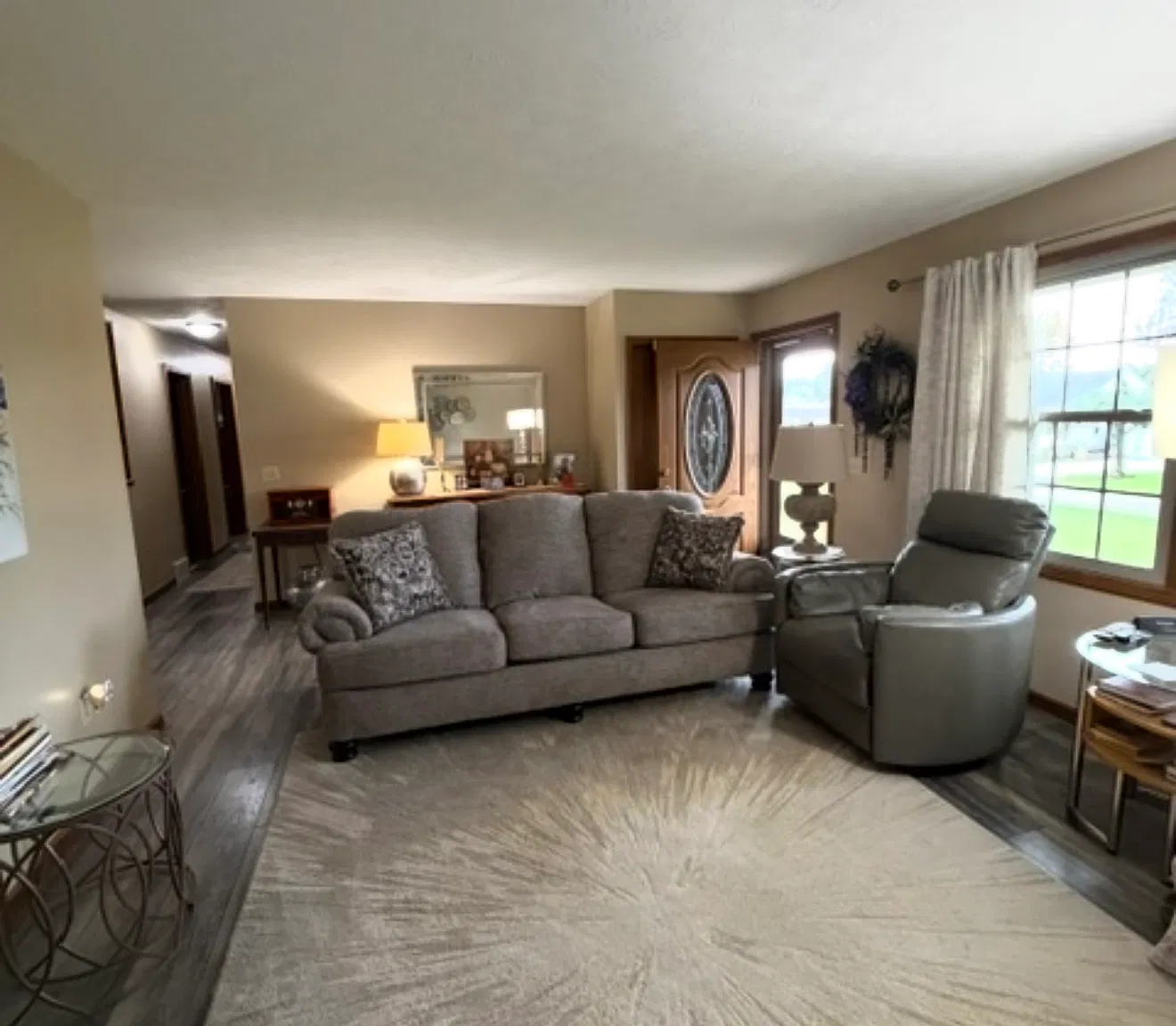 430 Leecrest St NW — Photo 3