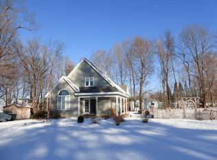 25 Ezras Way, Bristol, VT 05443