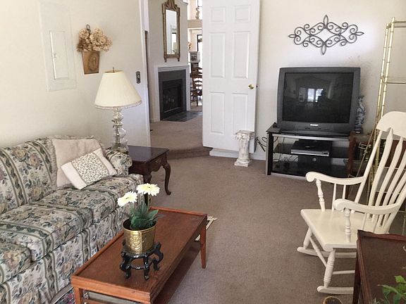 5th image of 204 Grand Oaks Cir