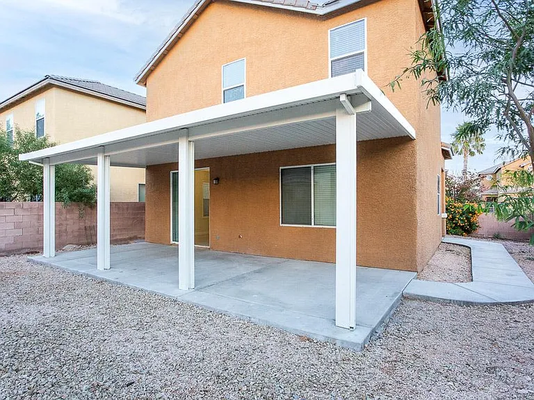 2609 Los Palos St — Photo 39