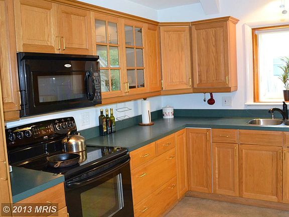 2nd image of 609 Hillsmere Dr