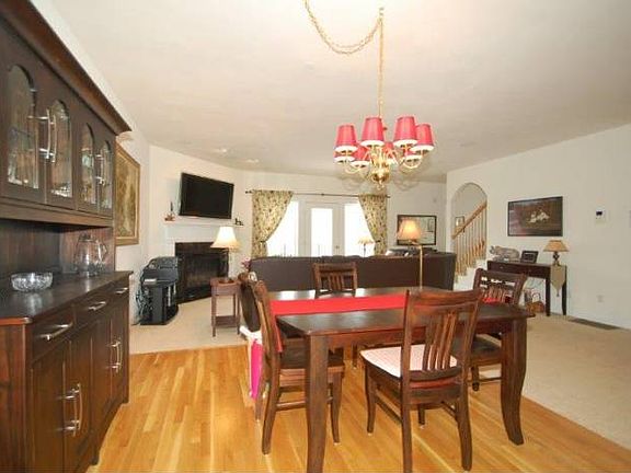 Dining Opens to Living