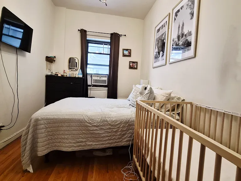 27 W 71st St #2B — Photo 2