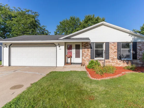 501 N Wuthering Hills Dr, Janesville, WI 53546