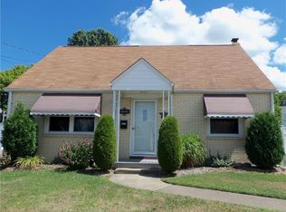 1092 Hadley Dr, Sharon, PA