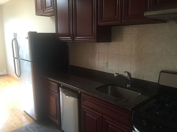 2nd image of 2272 2nd Ave #4F