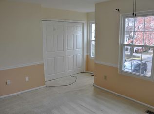 18731 Martins Landing Dr, Germantown, MD 20874