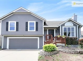 16358 S Hunter St, Olathe, KS 66062