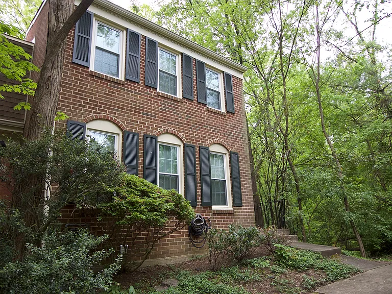 6338 Montrose Rd — Photo 1