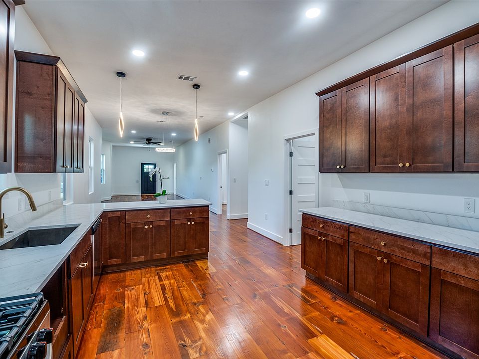 1st image of 4929 Garland Ave