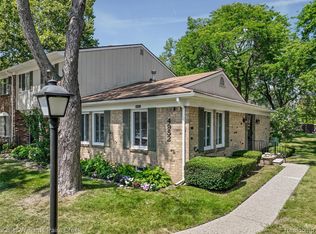 4952 Cara Ct, Royal Oak, MI 48073
