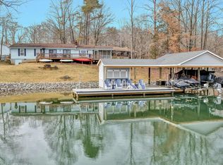 669 Periwinkle Rd, Moneta, VA 24121