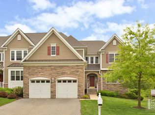 22 Baxter Ln, West Orange, NJ
