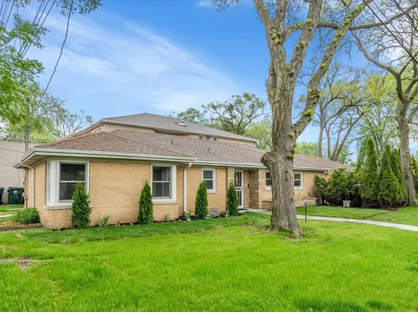 4370 W Pratt Ave, Lincolnwood, IL 60712