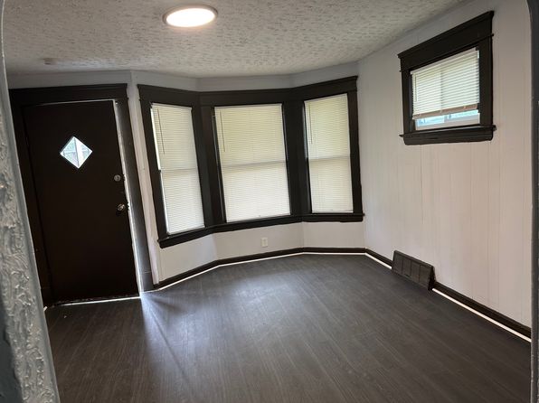 2912 E 102nd St #Dwn