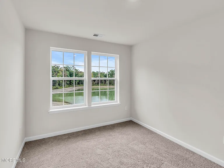 14 Forest Park Dr — Photo 22