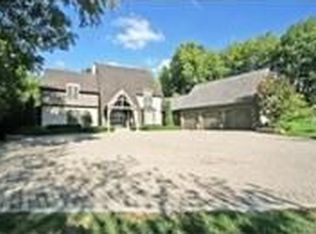 5307 Ward Pkwy, Kansas City, MO 64112