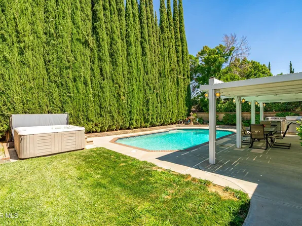 42944 Burlwood Dr, Lancaster, CA 93536