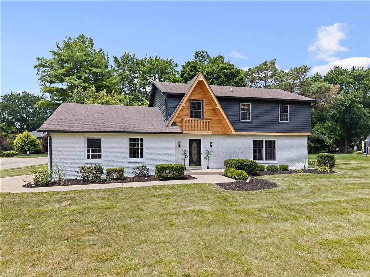 5 bed, 3558 sqft, $4,000 — Photo 2