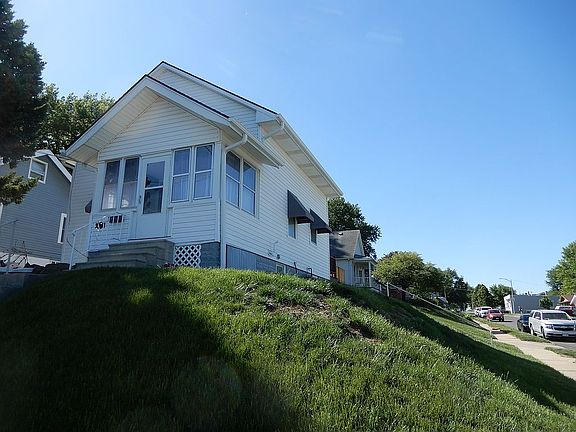 Stunning Corner Lot
