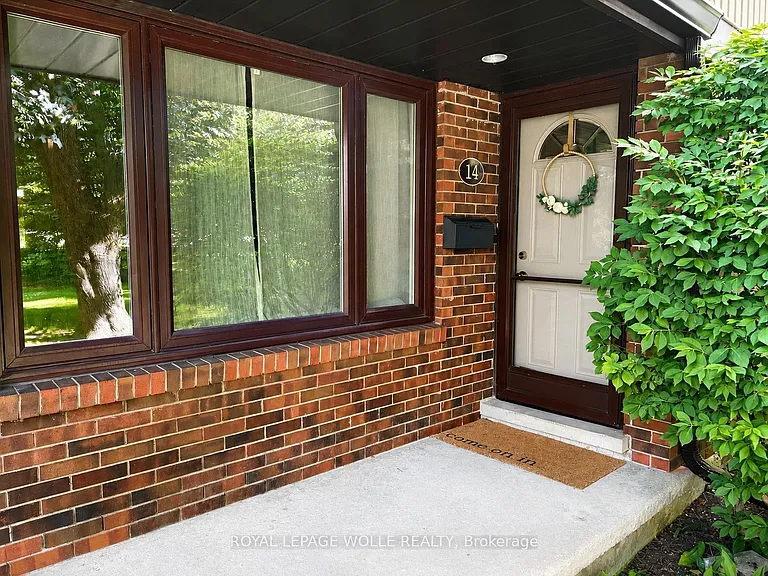 279 Sandowne Dr #14 — Photo 2