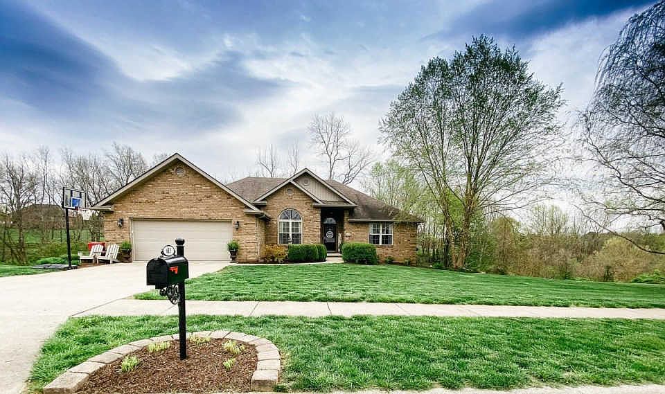 1st image of 613 Dove Ln