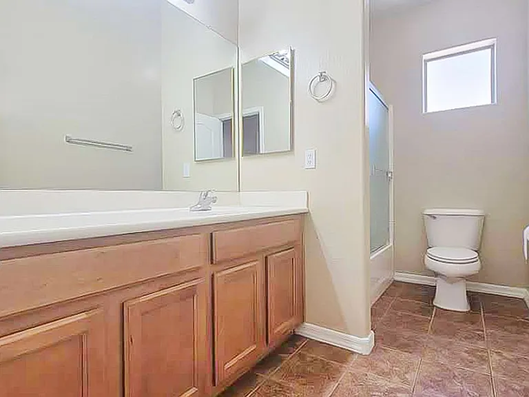 17605 W Crocus Dr — Photo 10