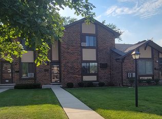 1S216 Ardmore Ave, Villa Park, IL 60181