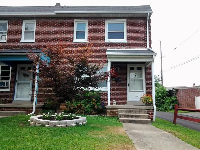 1015 High St photo 1