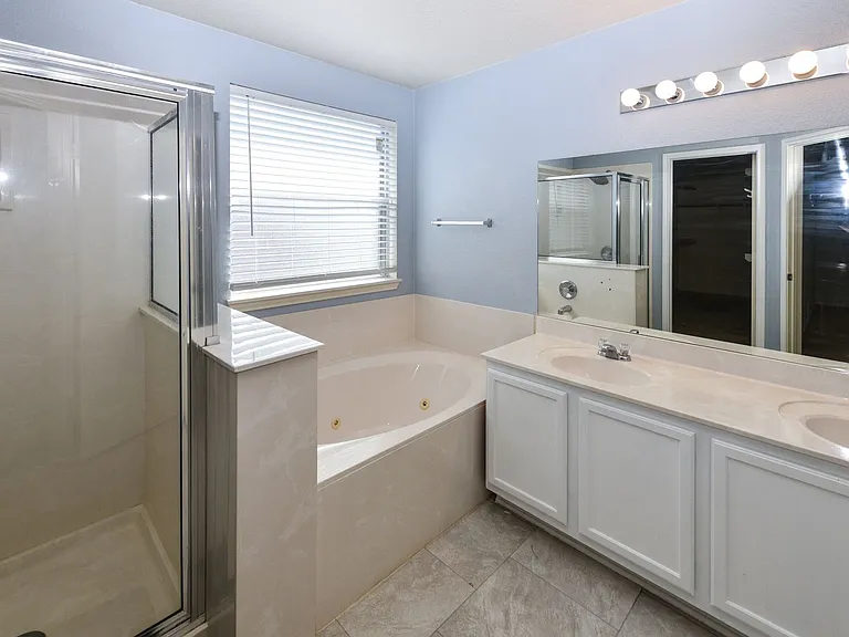 2305 Riley Dr — Photo 24