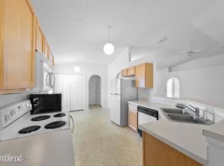 7429 N Prosperity Park Rd #R, Jacksonville, FL 32244
