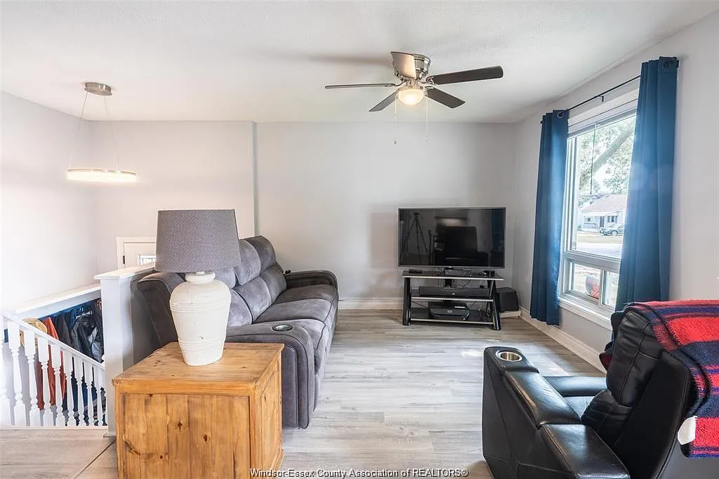 2 bed, $1,950 — Photo 2