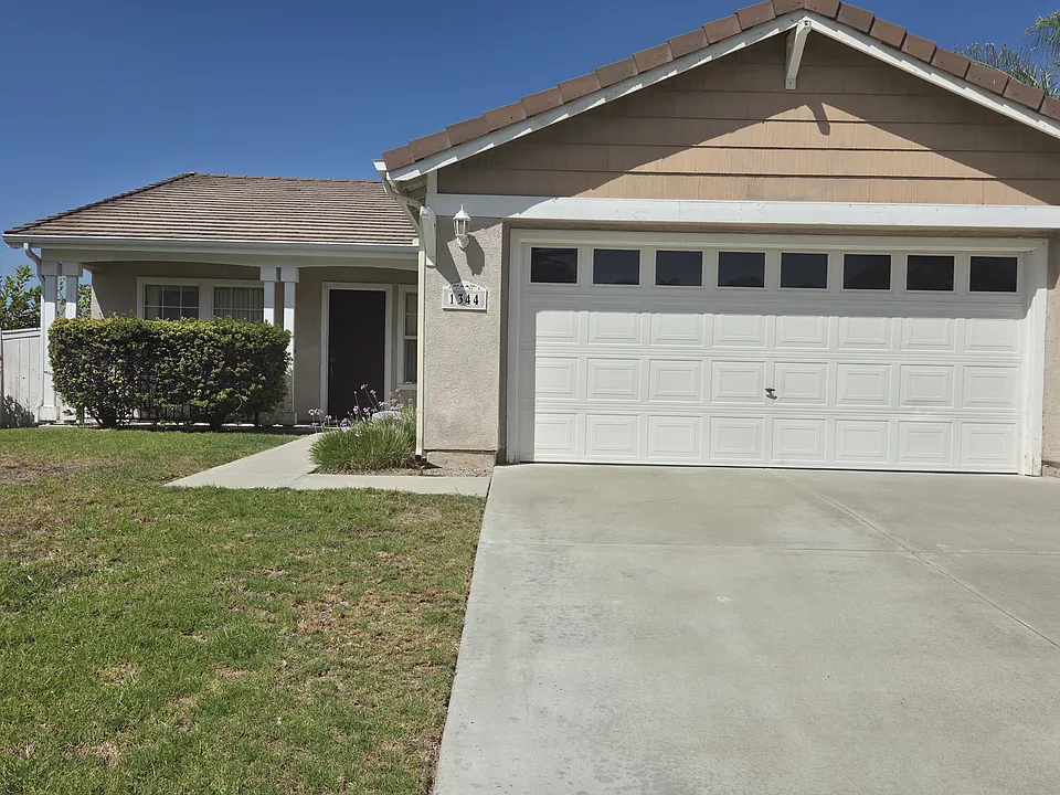 1344 Woodhaven Dr