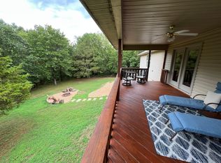 13 Mills Ln, Bentonville, AR 72714
