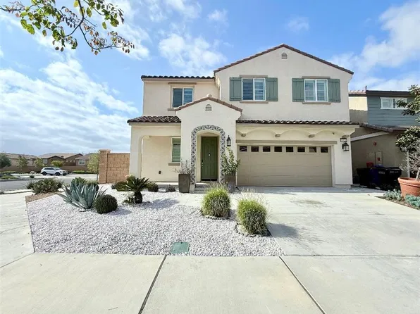 16977 Red Tail Ln, Fontana, CA 92336