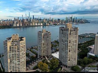 7000 Boulevard East Blvd #49I, West New York, NJ 07093
