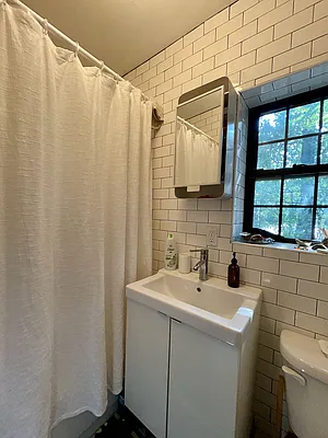 Rented by Nest Seekers International | media 10