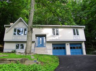 523 E Shore Trl, Sparta, NJ 07871