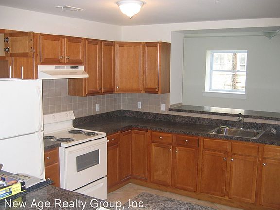 2nd image of 5108-10 Spruce St #5050121