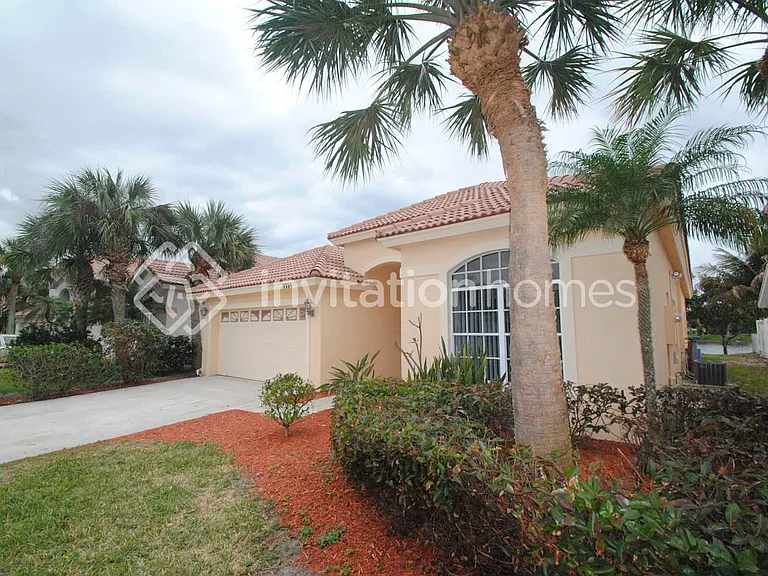 7774 Hoffy Cir — Photo 1
