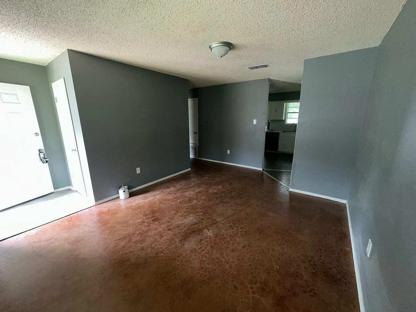 12122 Michael St — Photo 3