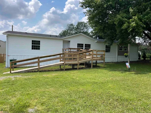 255 Wesley Ave N, Cullman, AL 35058