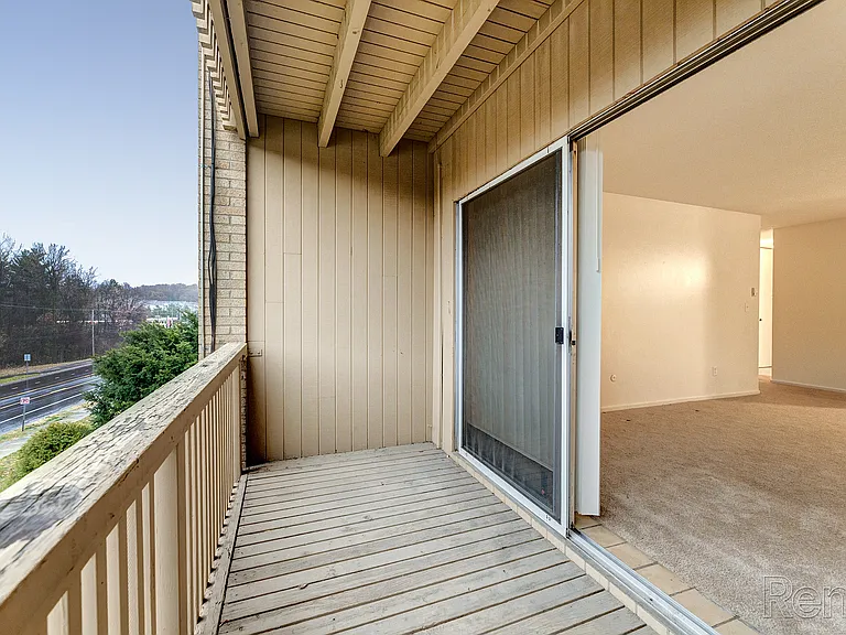 The Park Apartments & Townhomes — Photo 17