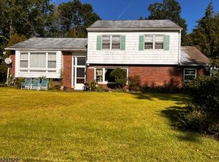 22 Bogert Rd, Pine Brook, NJ 07058