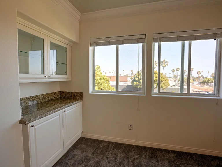 404 N Horne St N #D31 — Photo 17