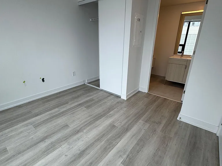 28 Eastern Ave S #417 — Photo 23
