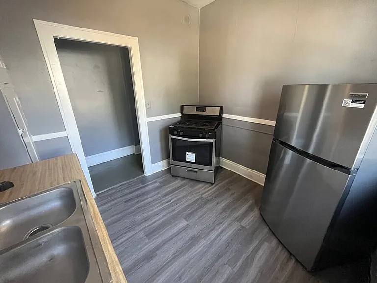 1471 Ridgewood Ave #1 — Photo 7