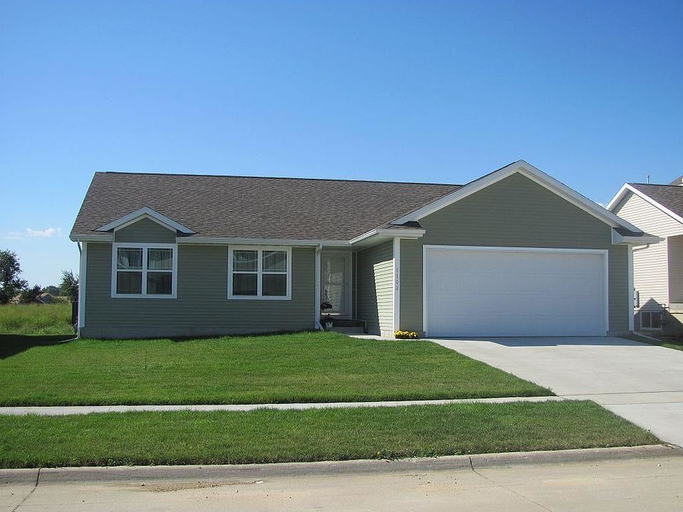 1st image of 1102 Amelia Dr