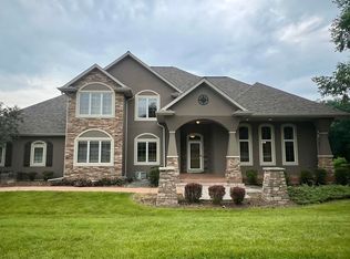 28629 Bay Meadow Dr, Waterford, WI 53185